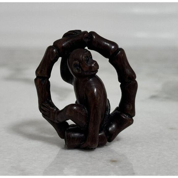 Vintage Japanese Wooden Netsuke Carved Monkey Figurine Signed - Picture 1 of 7